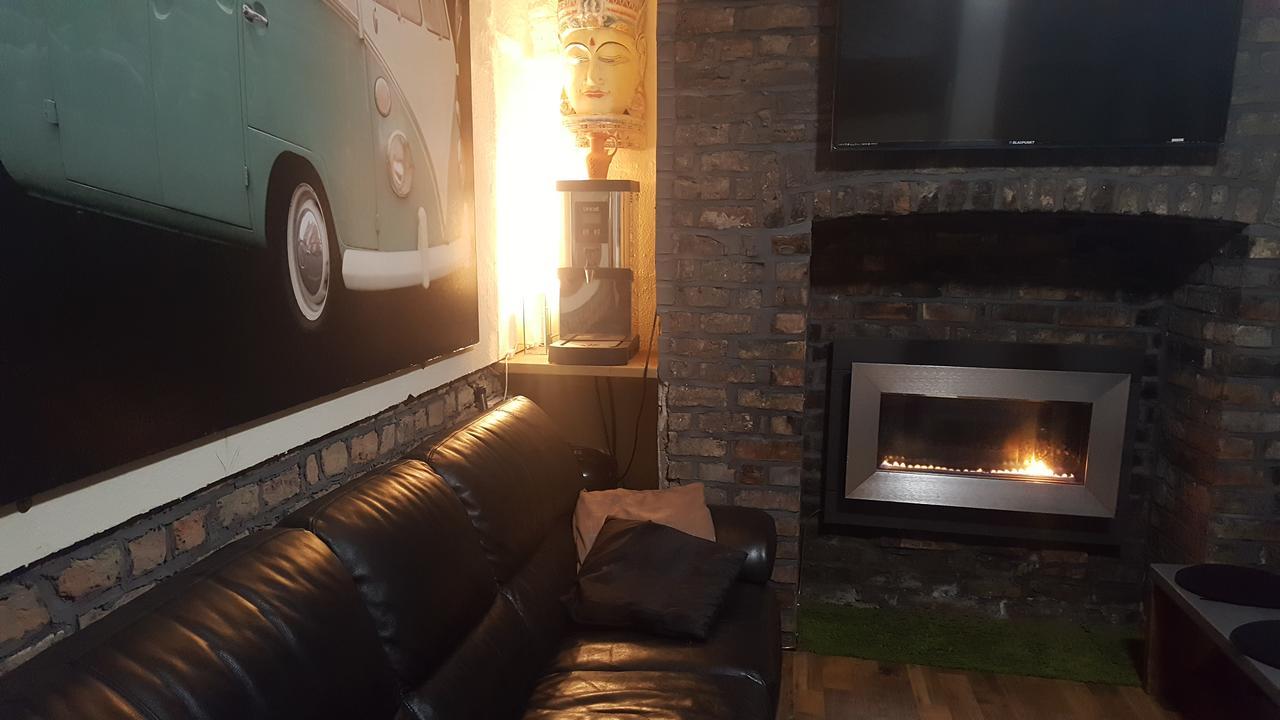 Anfield Road Euro Hostel Liverpool Bagian luar foto